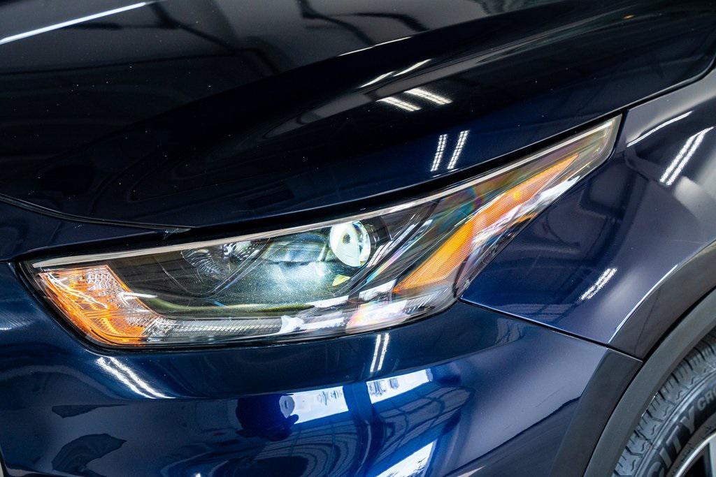 used 2021 Toyota Highlander car, priced at $27,999