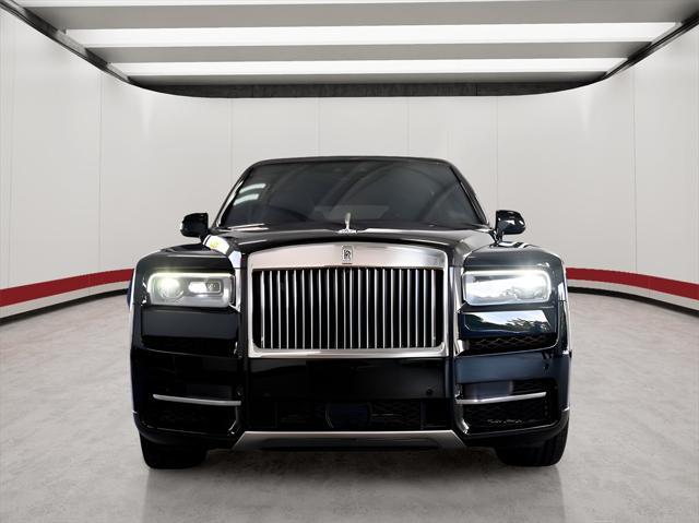 used 2022 Rolls-Royce Cullinan car, priced at $290,999