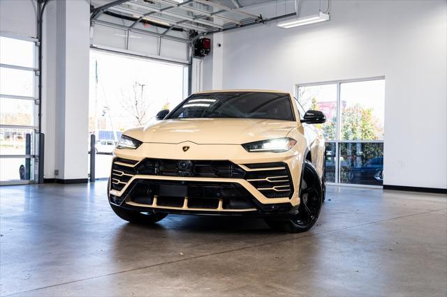 used 2020 Lamborghini Urus car, priced at $179,999