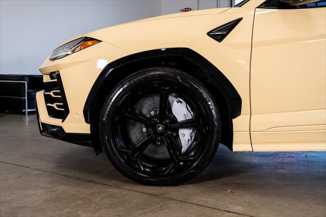 used 2020 Lamborghini Urus car, priced at $179,999