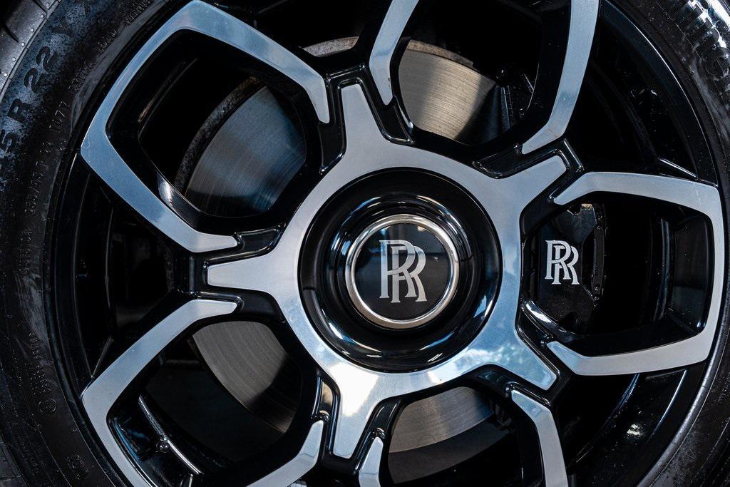 used 2022 Rolls-Royce Cullinan car, priced at $349,990