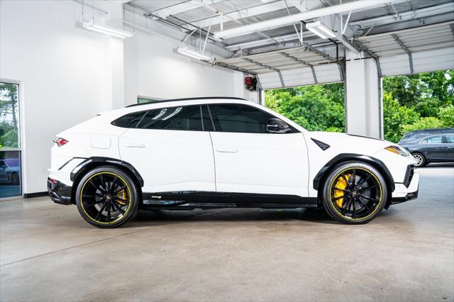 used 2024 Lamborghini Urus car, priced at $249,999