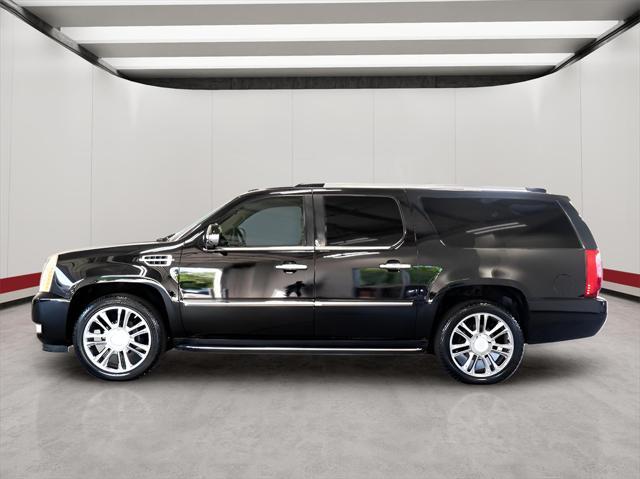 used 2007 Cadillac Escalade ESV car, priced at $14,999