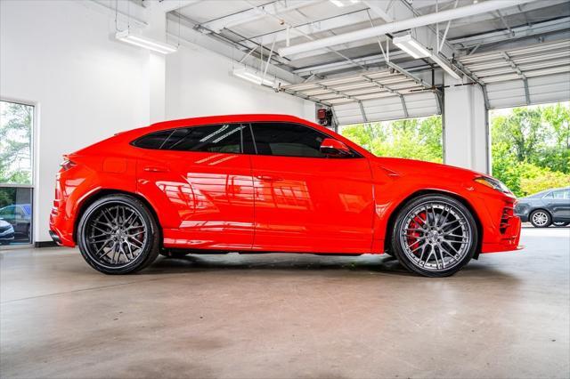 used 2022 Lamborghini Urus car, priced at $249,999