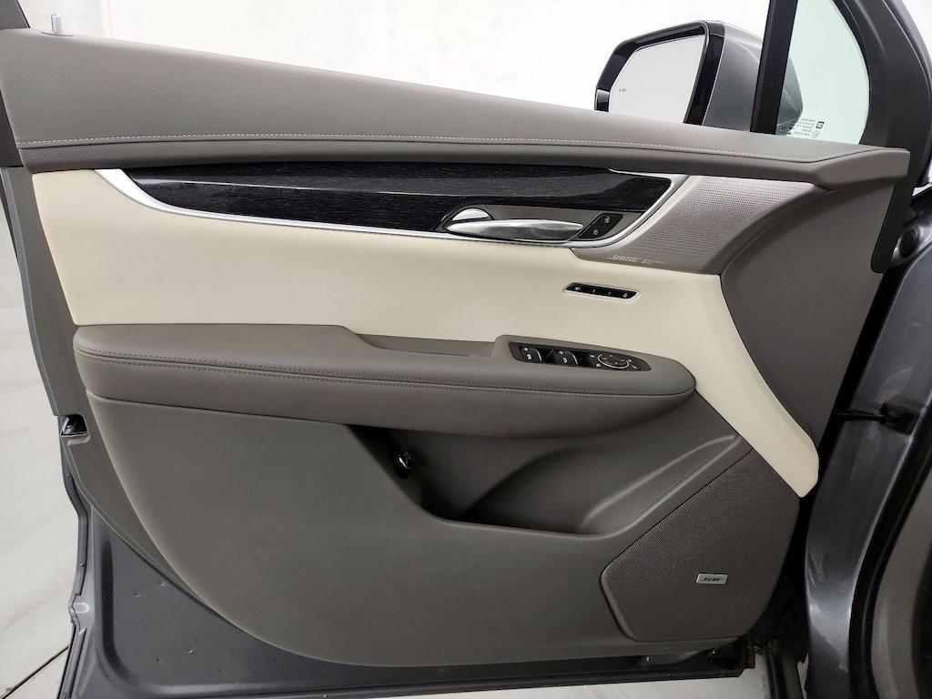 used 2021 Cadillac XT6 car, priced at $35,998