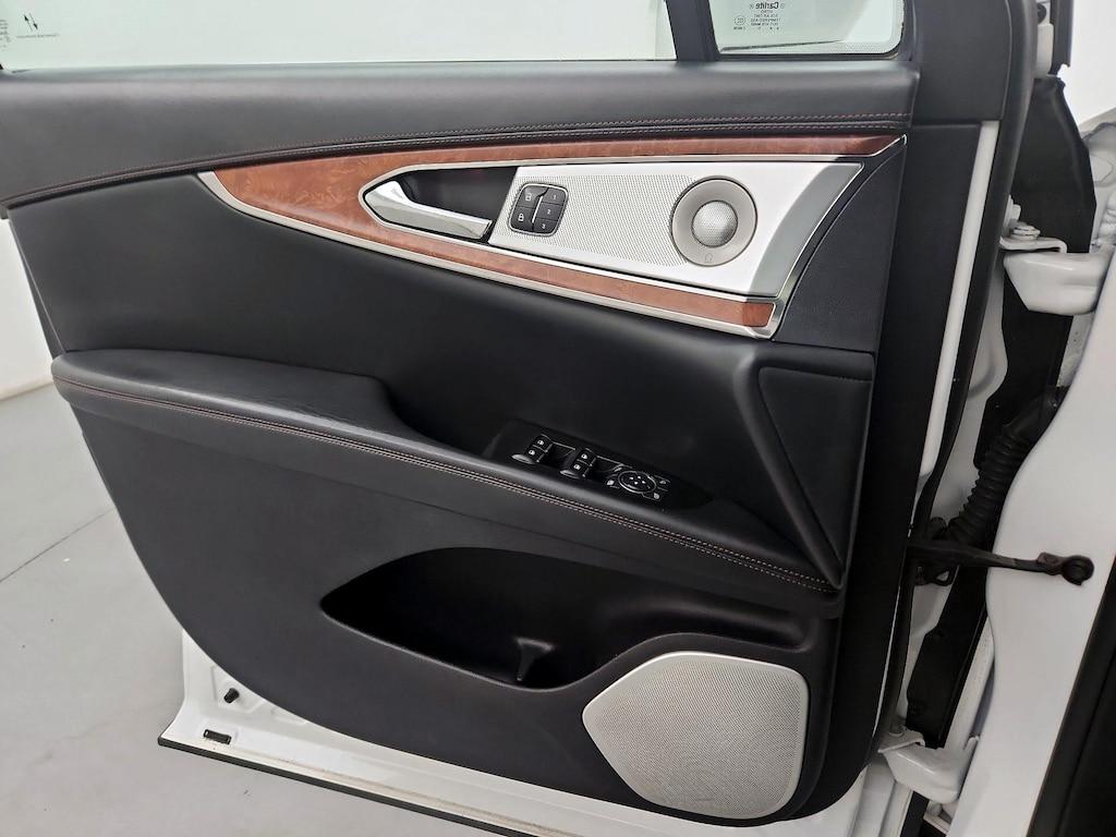 used 2020 Lincoln Nautilus car, priced at $31,998