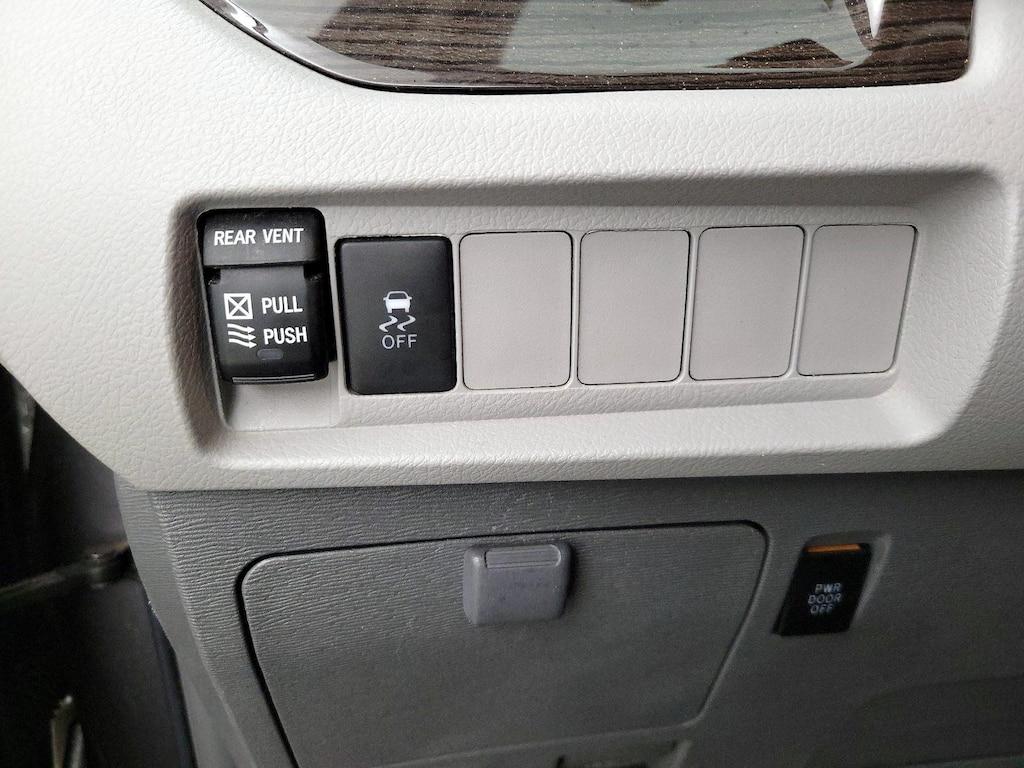 used 2018 Toyota Sienna car, priced at $26,998