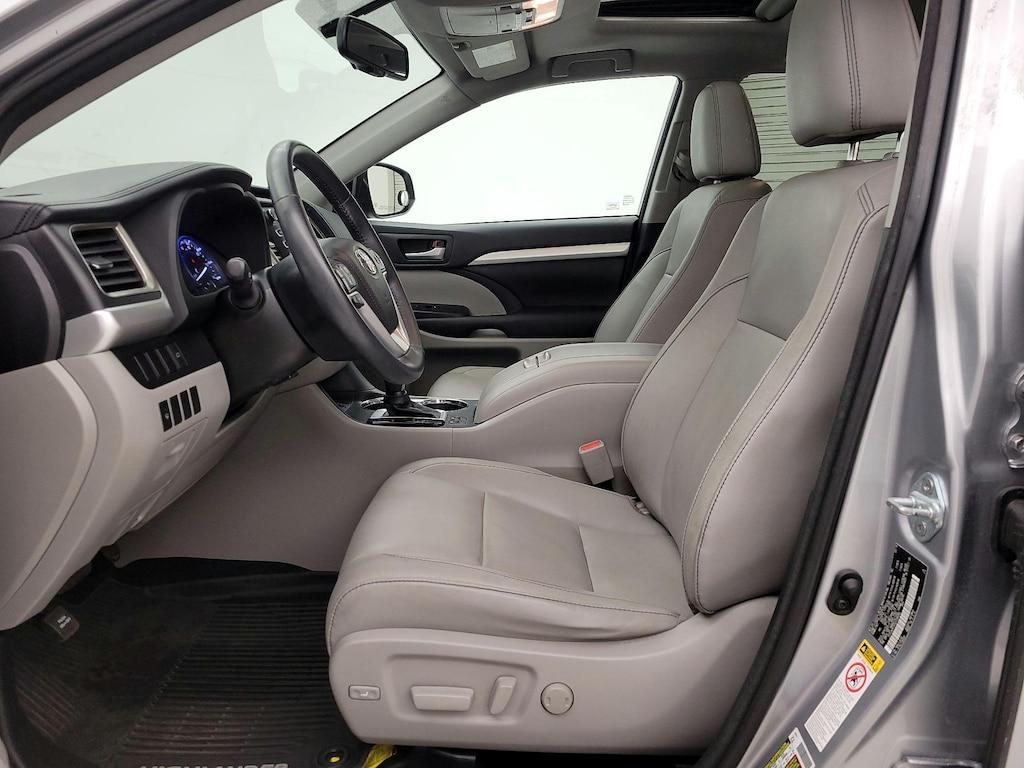 used 2016 Toyota Highlander car, priced at $25,998