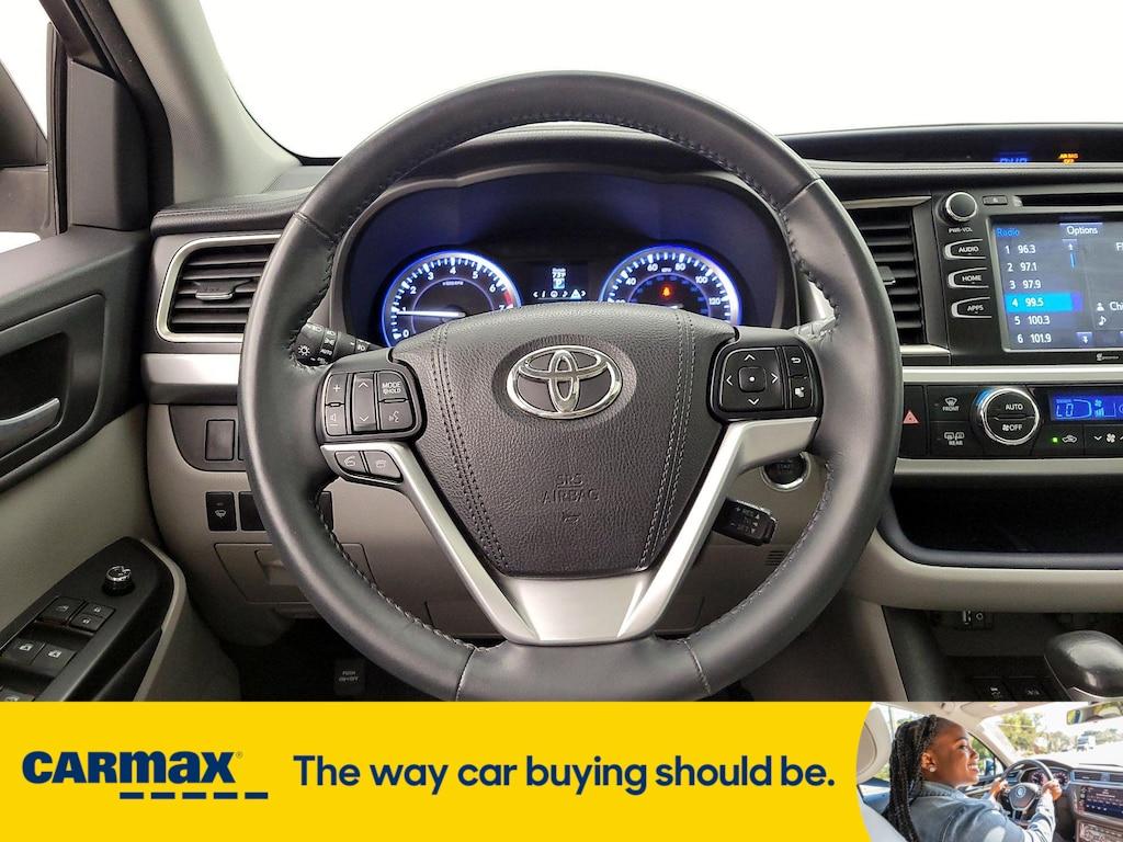 used 2016 Toyota Highlander car, priced at $25,998