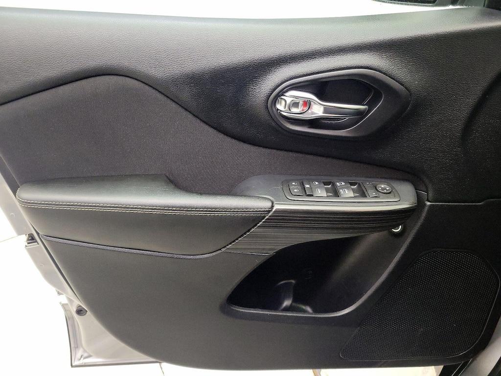 used 2017 Jeep Cherokee car, priced at $14,998