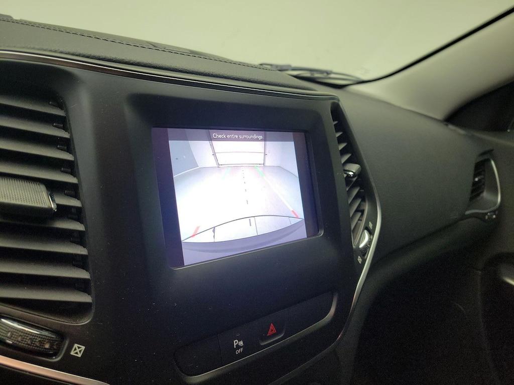 used 2019 Jeep Cherokee car, priced at $17,998