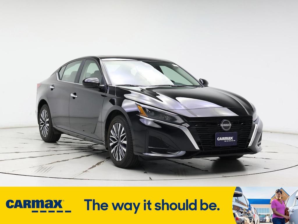 used 2023 Nissan Altima car, priced at $25,998