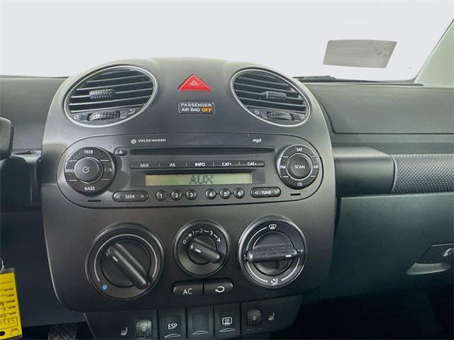 used 2009 Volkswagen New Beetle car, priced at $8,999