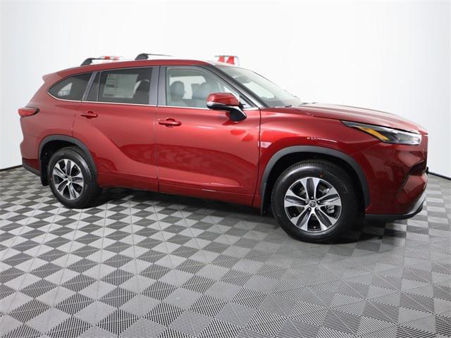 new 2023 Toyota Highlander car, priced at $46,287