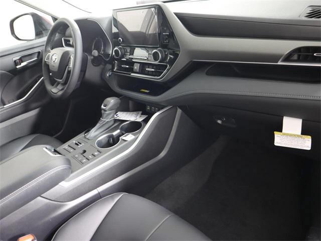 new 2023 Toyota Highlander car, priced at $46,287