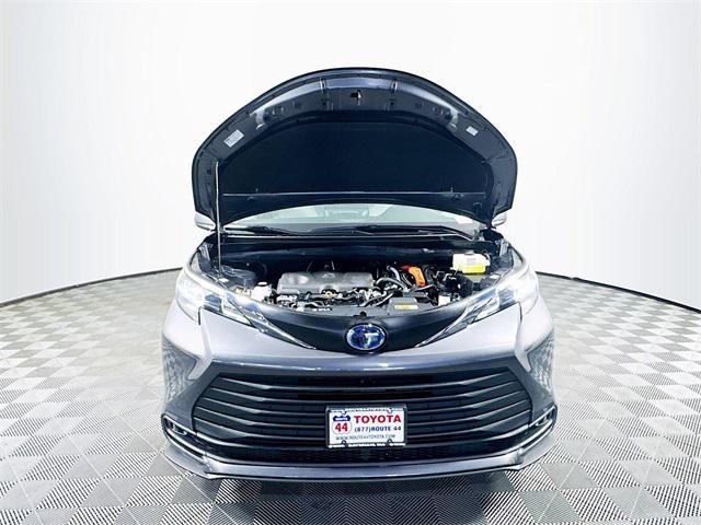 new 2025 Toyota Sienna car, priced at $44,604