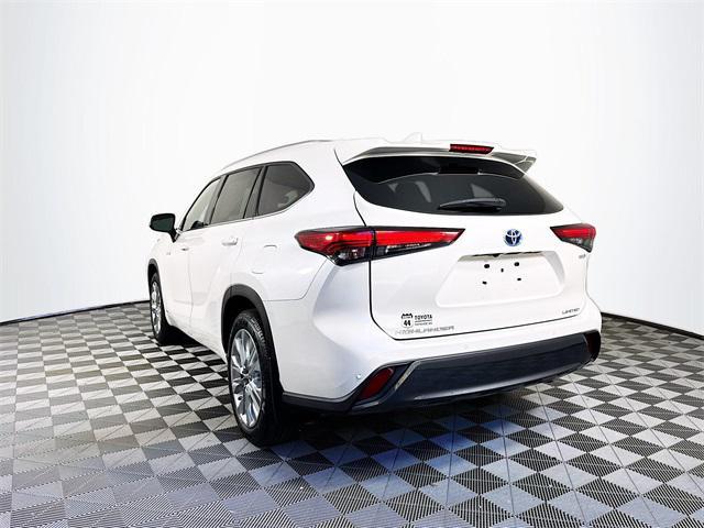 used 2021 Toyota Highlander Hybrid car, priced at $30,739