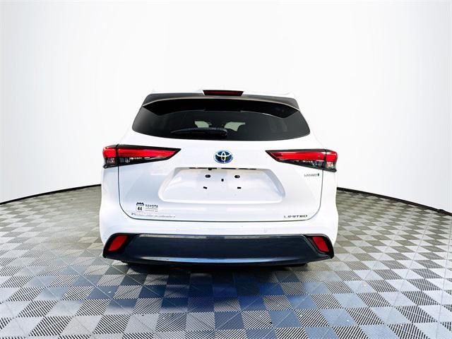 used 2021 Toyota Highlander Hybrid car, priced at $30,739