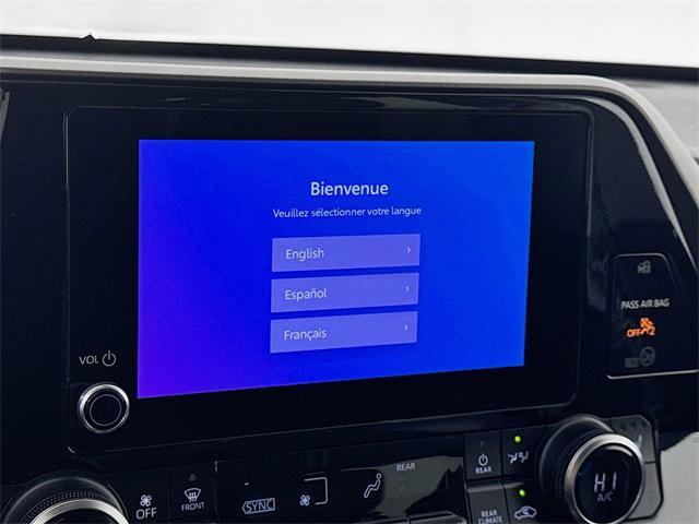 used 2023 Toyota Highlander car, priced at $39,999