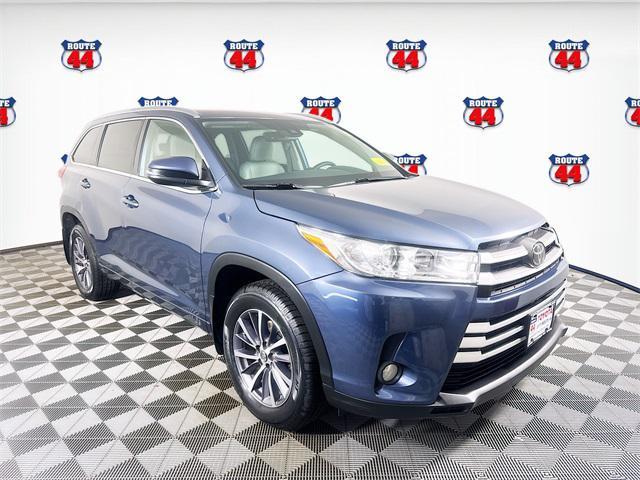 used 2018 Toyota Highlander car, priced at $21,399