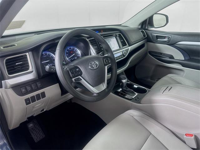 used 2018 Toyota Highlander car, priced at $21,399