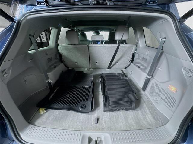 used 2018 Toyota Highlander car, priced at $21,399