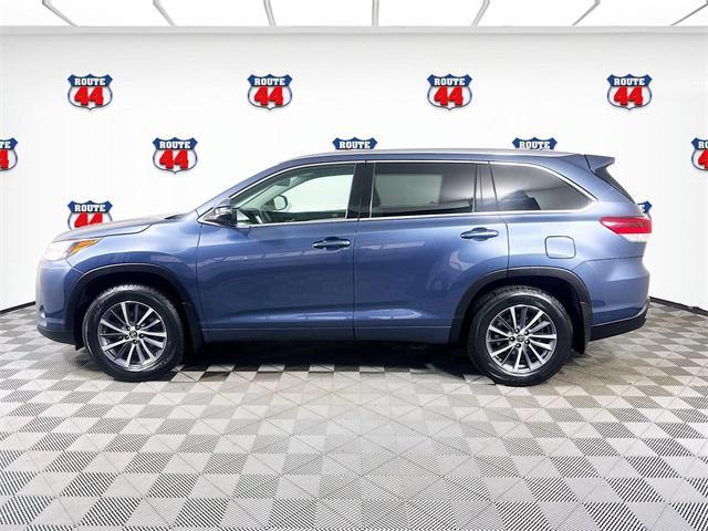 used 2018 Toyota Highlander car, priced at $21,399