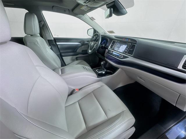 used 2018 Toyota Highlander car, priced at $21,399