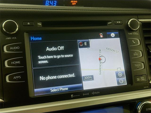 used 2018 Toyota Highlander car, priced at $21,399