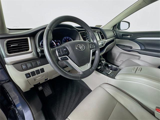 used 2018 Toyota Highlander car, priced at $23,499