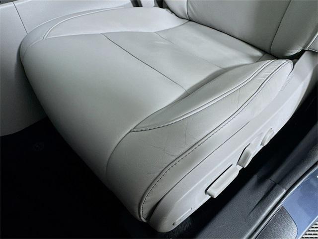 used 2018 Toyota Highlander car, priced at $23,499