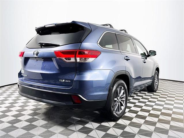 used 2018 Toyota Highlander car, priced at $23,499