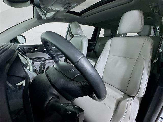 used 2018 Toyota Highlander car, priced at $23,499