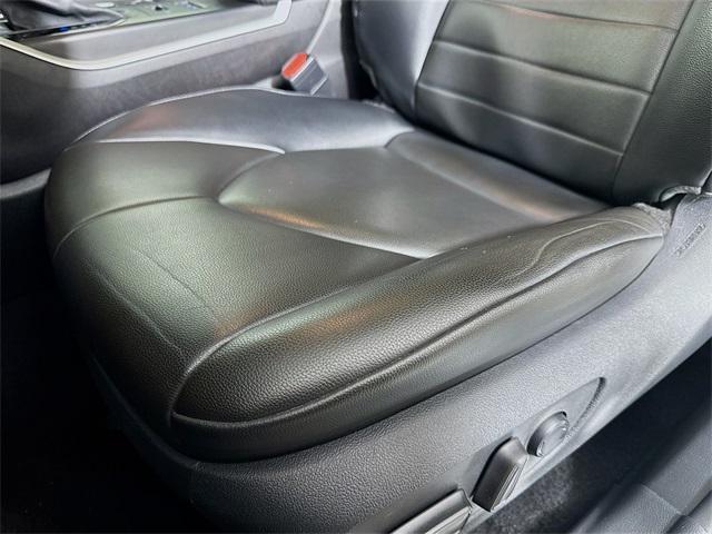 used 2021 Toyota Highlander car, priced at $33,299