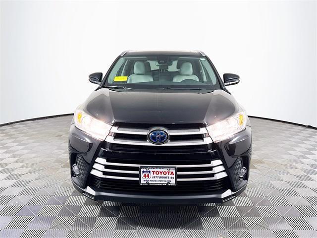 used 2017 Toyota Highlander Hybrid car, priced at $24,299
