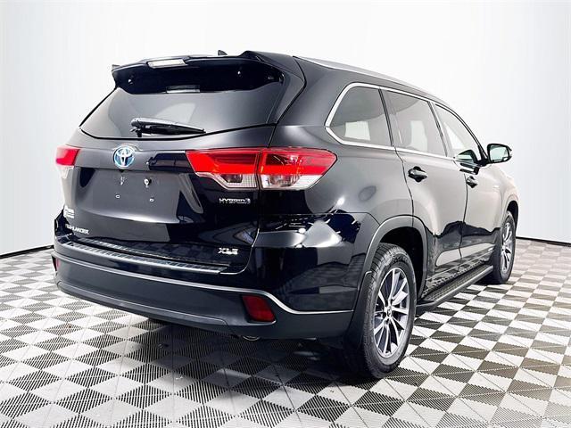 used 2017 Toyota Highlander Hybrid car, priced at $24,299