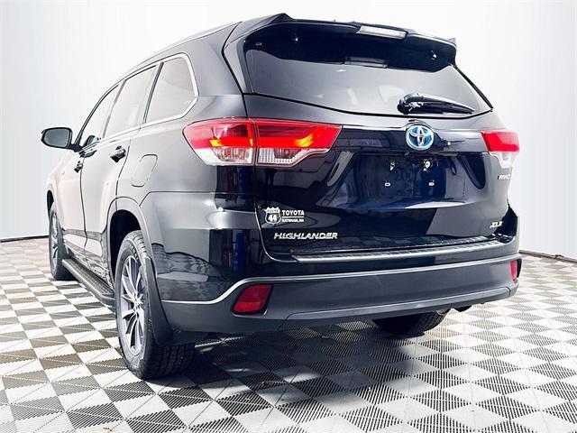 used 2017 Toyota Highlander Hybrid car, priced at $24,299