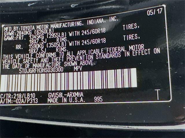 used 2017 Toyota Highlander Hybrid car, priced at $24,299