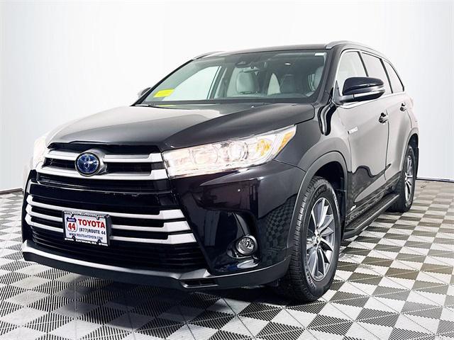 used 2017 Toyota Highlander Hybrid car, priced at $24,299