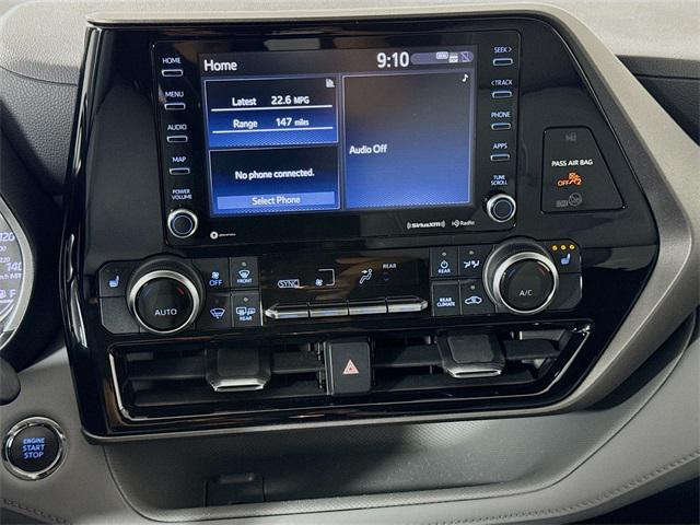 used 2022 Toyota Highlander car, priced at $37,259