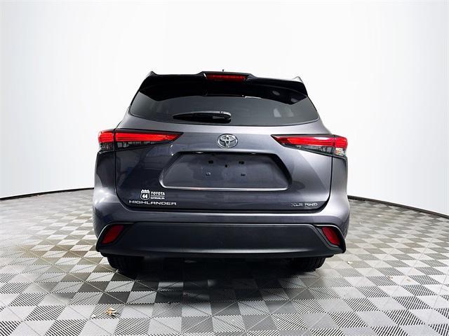 used 2022 Toyota Highlander car, priced at $37,259