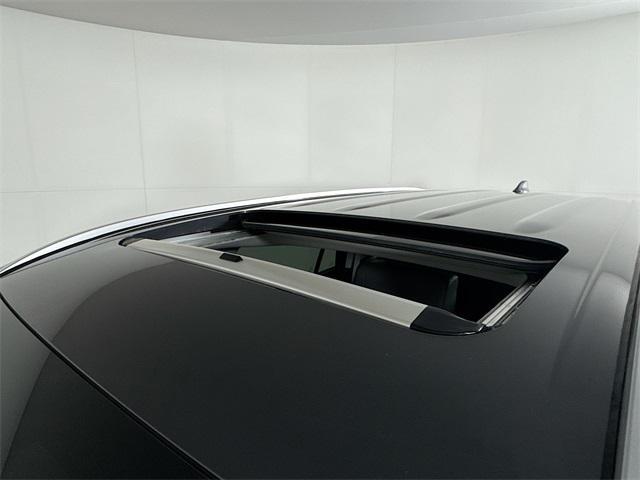 used 2022 Toyota Highlander car, priced at $37,259