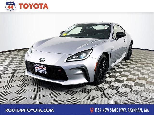 used 2025 Toyota GR86 car, priced at $31,499