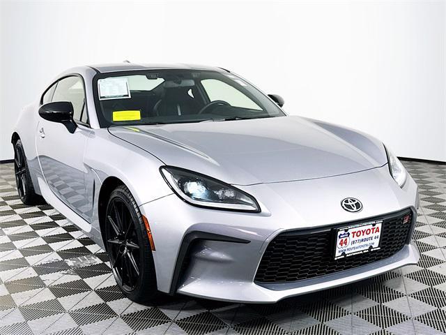 used 2025 Toyota GR86 car, priced at $31,499