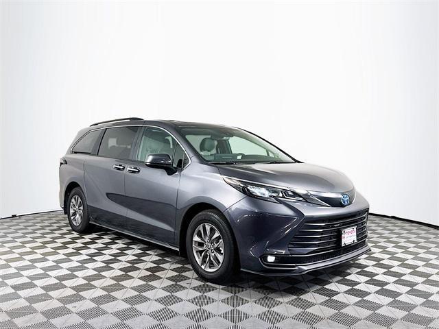 used 2025 Toyota Sienna car, priced at $45,944