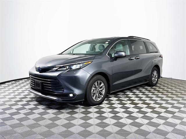used 2025 Toyota Sienna car, priced at $45,944