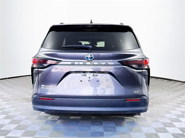 used 2025 Toyota Sienna car, priced at $45,944