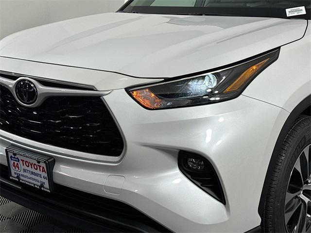 new 2026 Toyota Highlander car, priced at $49,087