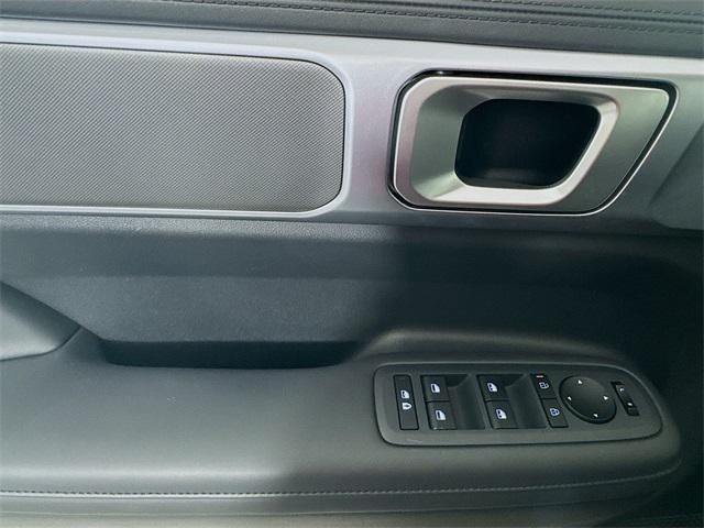 used 2025 Hyundai Santa Fe car, priced at $35,029