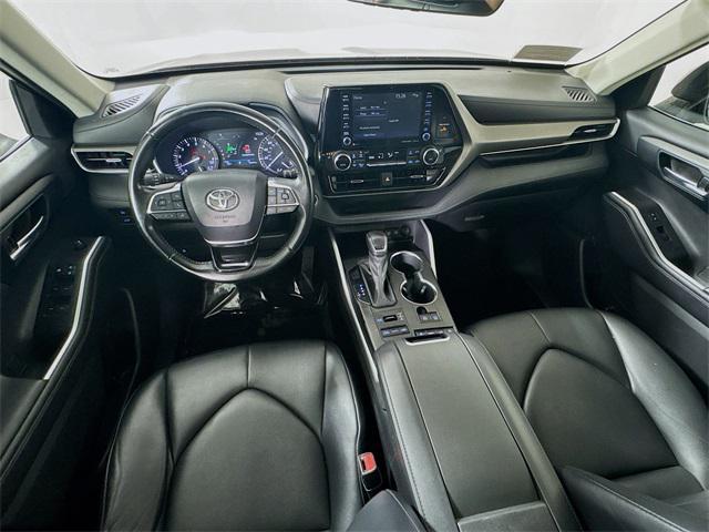 used 2021 Toyota Highlander car, priced at $28,699
